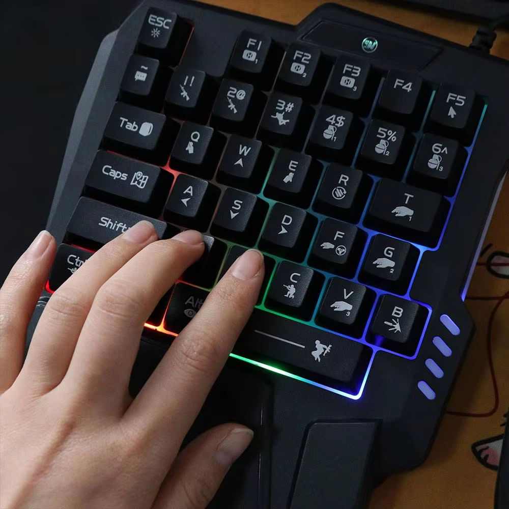 Single Hand RGB Gaming Keyboar - đánh giá và giá Gaming Keyboard Half