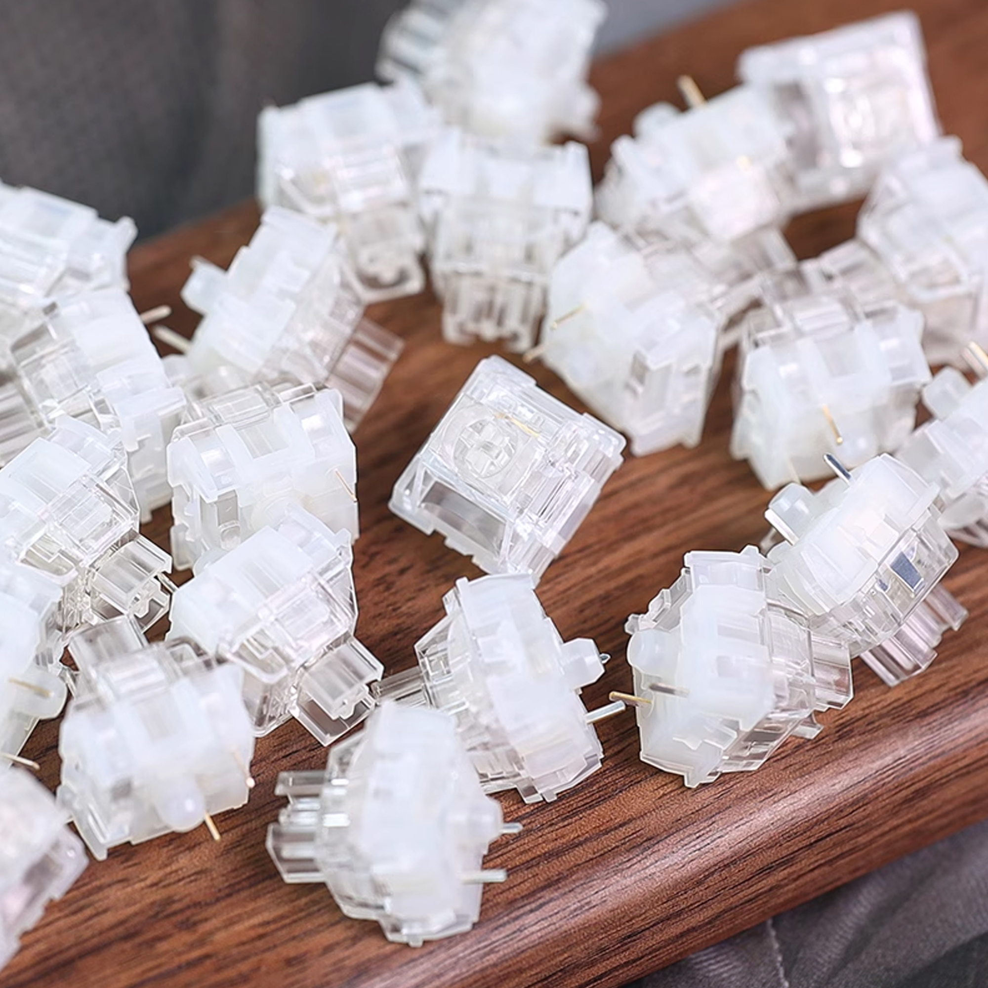 TTC Frozen Switch V2 Mechanica - đánh giá và giá Keyboard Gaming Transparent