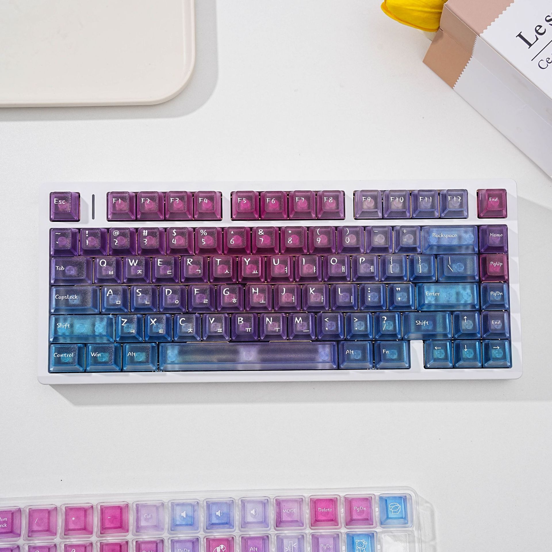 Gradient Transparent Korean Me - đánh giá và giá Keyboard Gaming Transparent