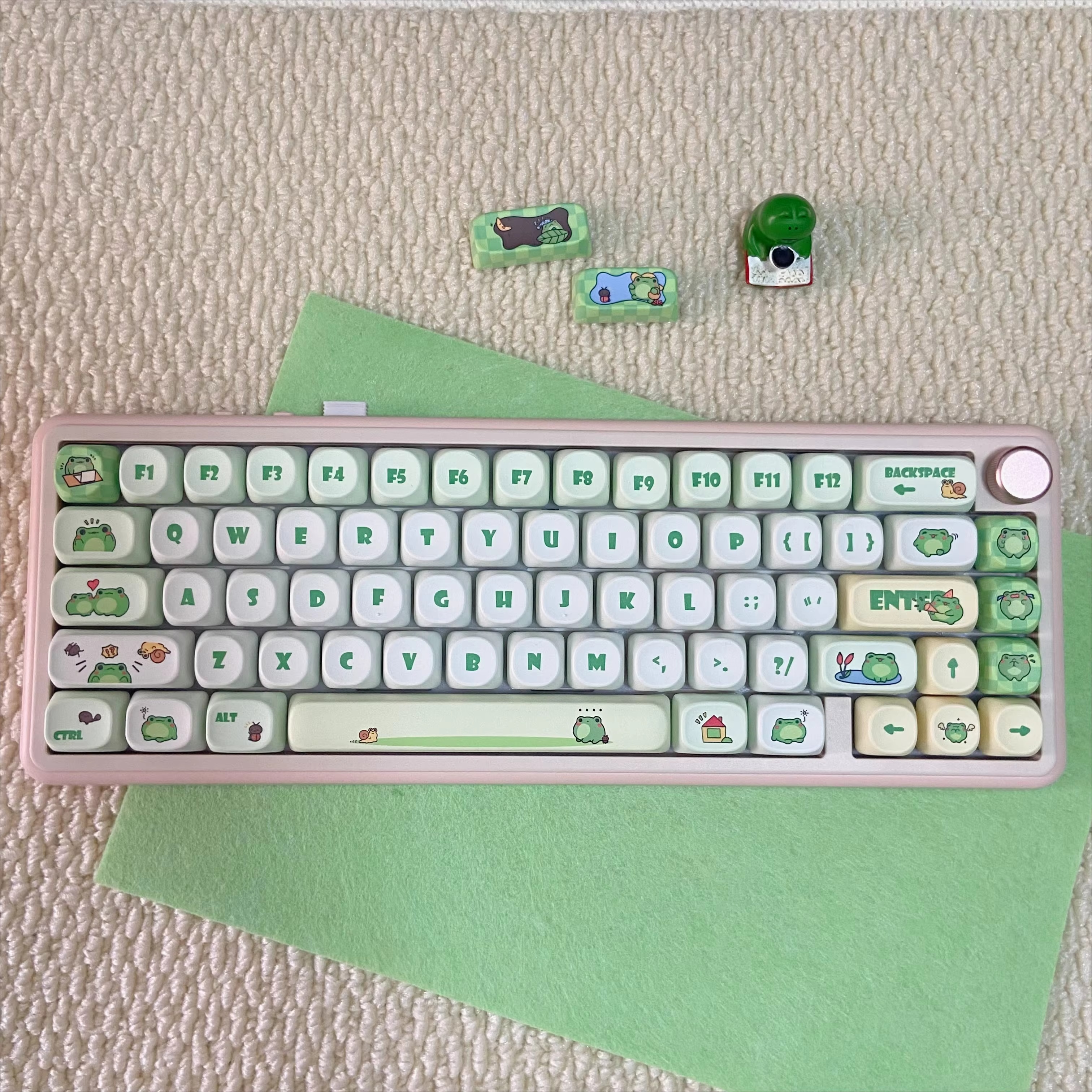Keycaps Cute Frog Custom MOA P - đánh giá và giá Gaming Keyboard Ergo